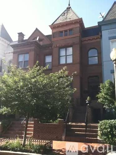 Main picture of 75 Seaton Pl NW