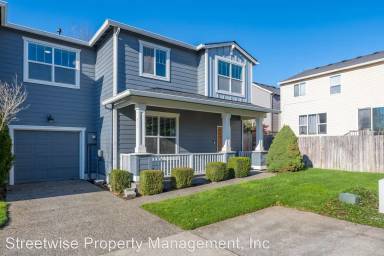 Main picture of 513 NW Celtis Ln