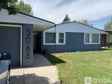 Main picture of 3065 N Glencoe St