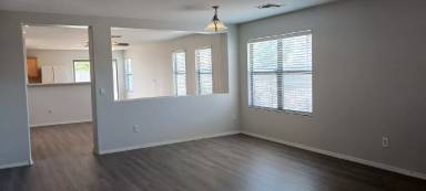 Main picture of 4803 N 92nd Ln