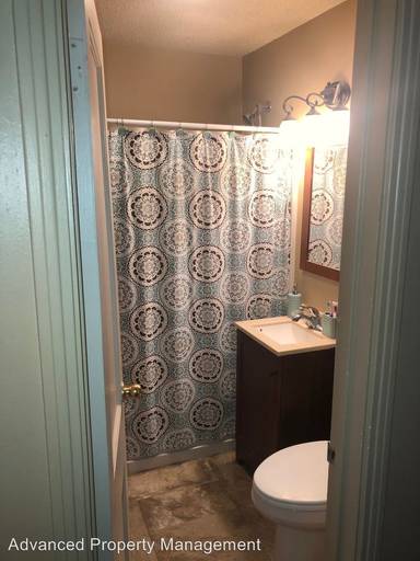 Main picture of 2125 Green Ave