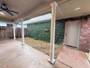 Main picture of 2137 La Cache Dr