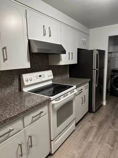 Main picture of 1830 Park Dr