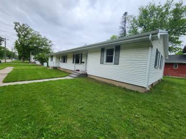 Main picture of 206 7th St SW