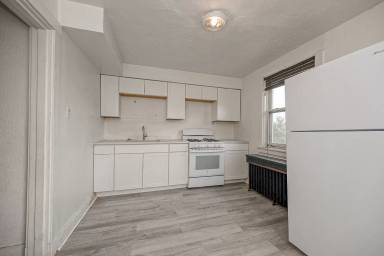 Main picture of 2361 Brownsville Rd