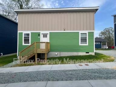 Main picture of 2313 Owen St