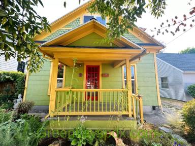 Main picture of 2216 SE 43rd Ave
