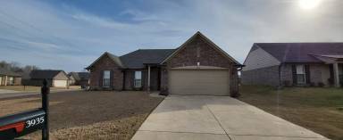 Main picture of 3935 Log Fence Cv