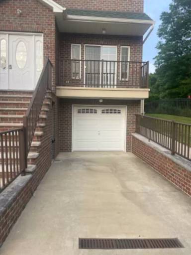 Main picture of 111 Santa Monica Ln
