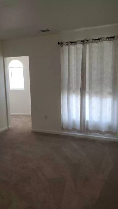 Main picture of 2480 Genova St