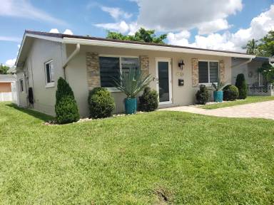Main picture of 7313 NW 57th Dr