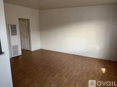 Main picture of 3813 Prospect Ave