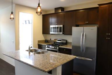 Main picture of 5063 Waterview Way