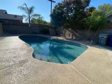 Main picture of 606 E McKinley Ave