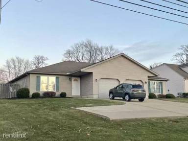 Main picture of 33 Chambers Rd