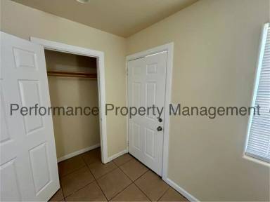 Main picture of 615 Flower St