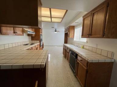 Main picture of 2440 Meadowrest Way
