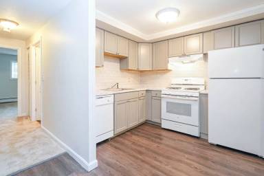 Main picture of 62 School St