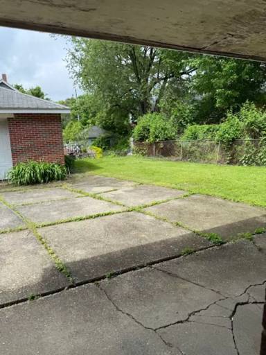 Main picture of 256 Pioneer St