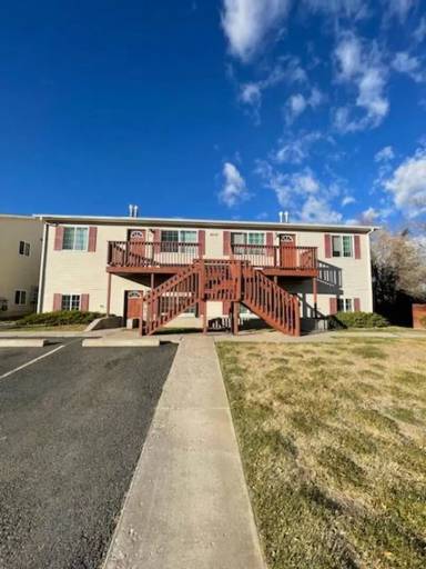 Main picture of 4010 Cheyenne St