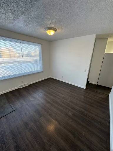 Main picture of 5443 SW 17th St