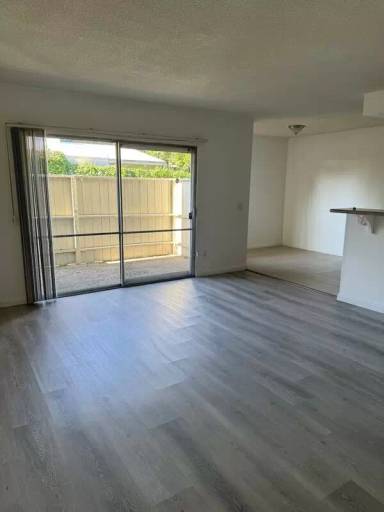 Main picture of 231 N Alhambra Ave