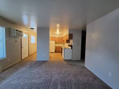 Main picture of 15 on Main Apartments