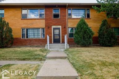 Main picture of 2044 Westwood Hl