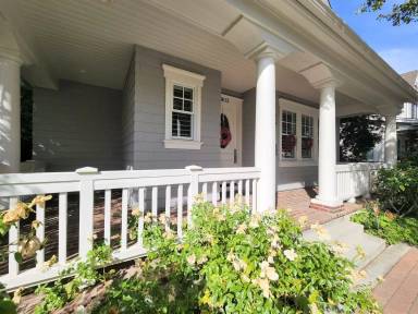Main picture of 903 Ramona St