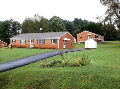 Main picture of 802 Jeter St