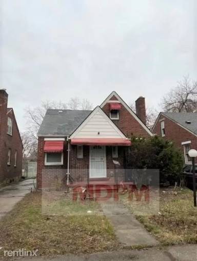 Main picture of 9394 Sorrento St