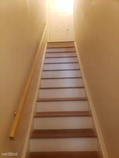 Main picture of 222 Sumpter St