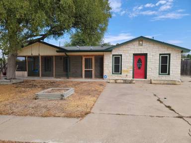 Main picture of 2108 Nimitz Dr