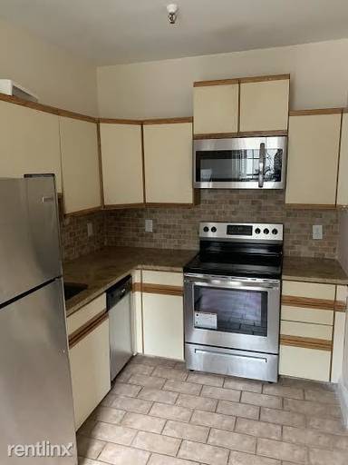 Main picture of 370 Chestnut Hill Ave