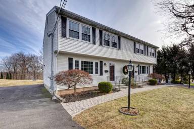 Main picture of 53 Rourke Ave
