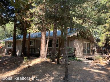Main picture of 5930 Lake Dr