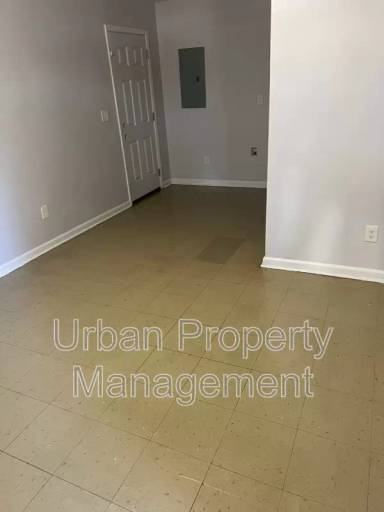 Main picture of 713 Regent Pl