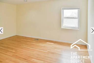 Main picture of 2318 N Southport Ave