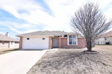 Main picture of 3000 Southhill Dr