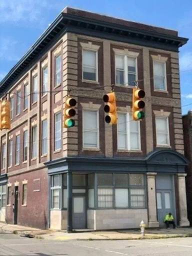 Main picture of 700 N 2nd St