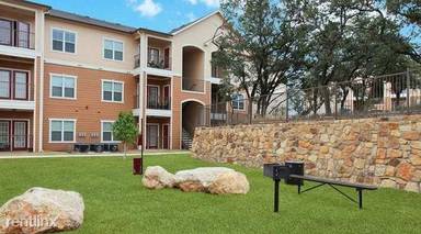 Main picture of West Oaks Luxury Apartments
