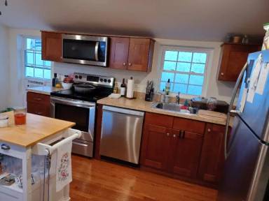 Main picture of 73 Webster Ave