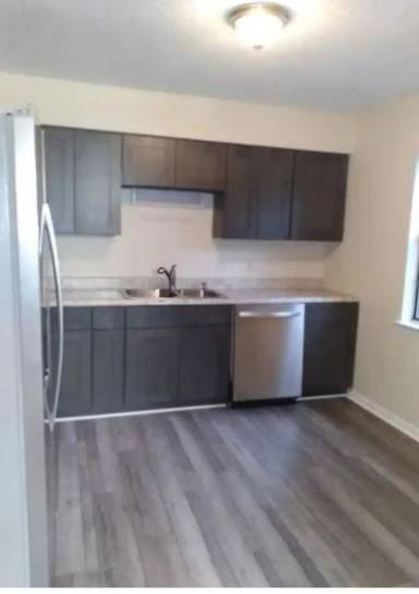 Main picture of 798 Madison Dr