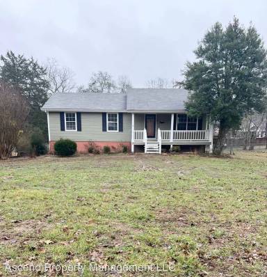 Main picture of 8806 Forest Pond Dr