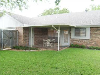 Main picture of 6909 Darton Dr