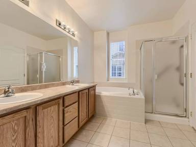 Main picture of 10556 Graymont Ln