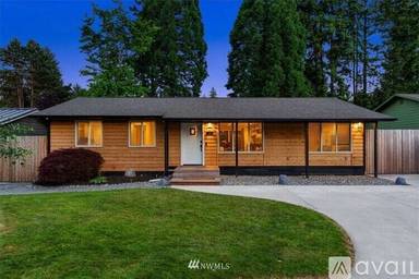 Main picture of 9771 NE 124th Pl
