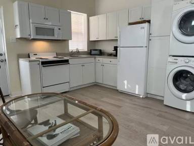 Main picture of 731 Avenue C