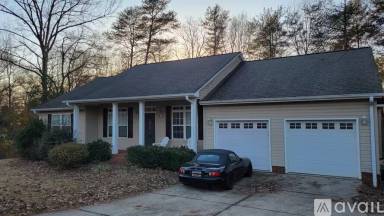 Main picture of 17 Badger Dr