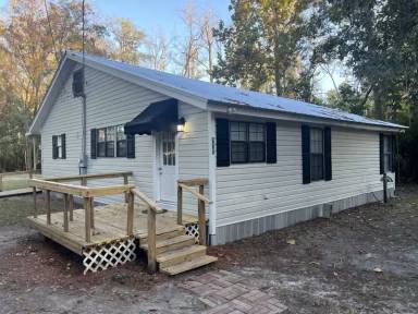Main picture of 2292 Park Ave